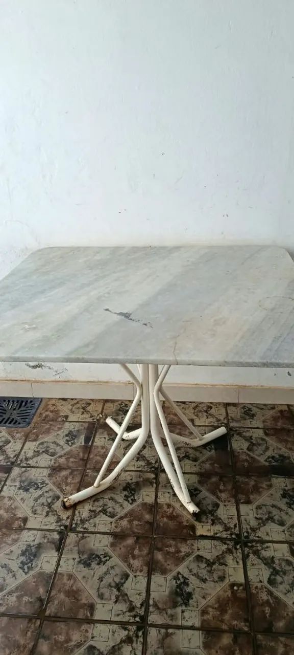 Vendo esta mesa