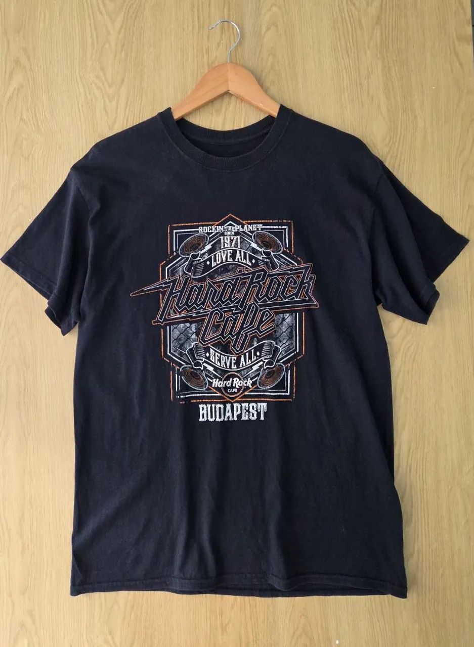 camiseta hard rock cafe budapest preta
