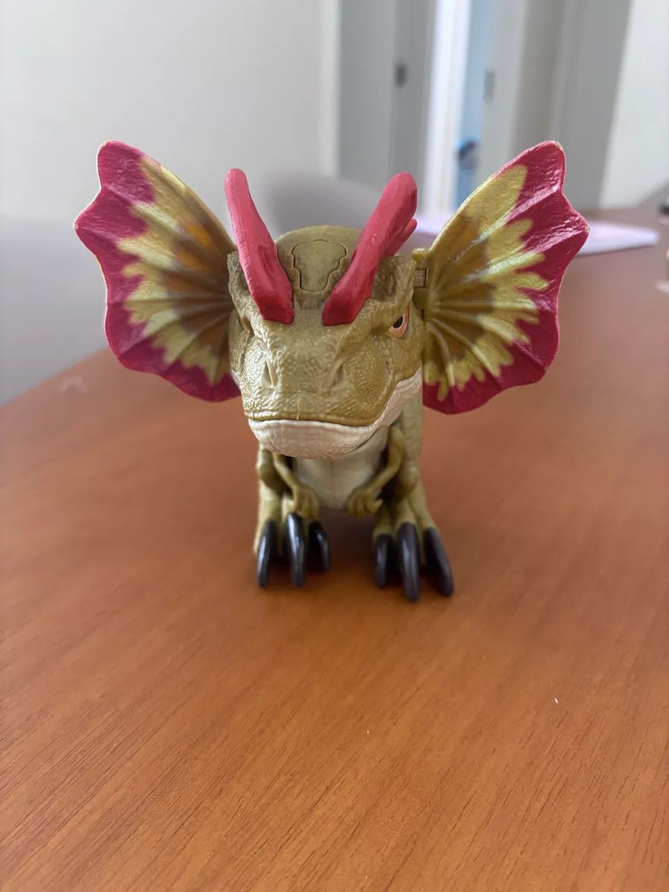 Dinossauro dilofossauro Mattel que anda, ruge e abre a boca  - Foto 2