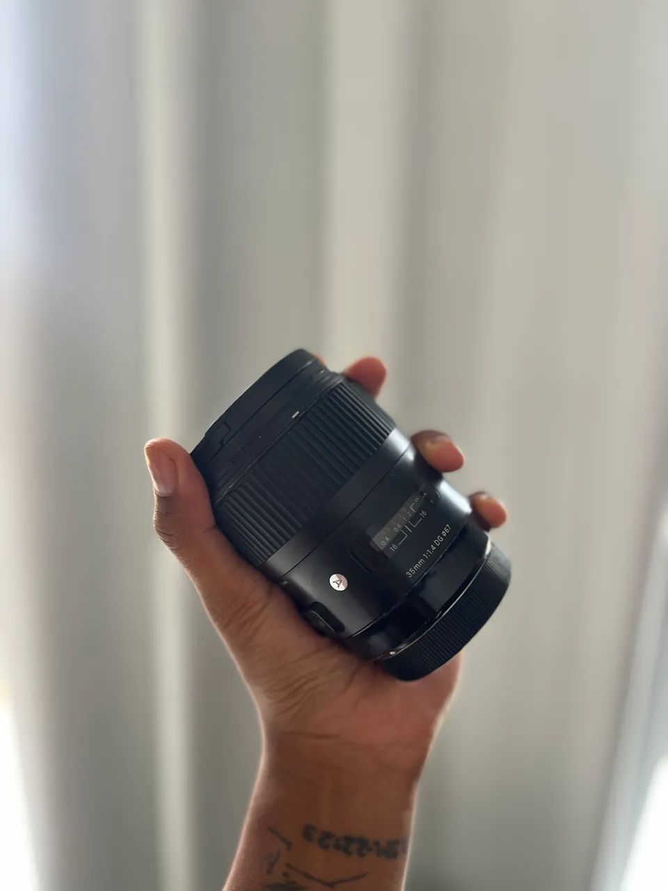 Lente Sigma Art 35mm 1.4 p/ canon  - Foto 2