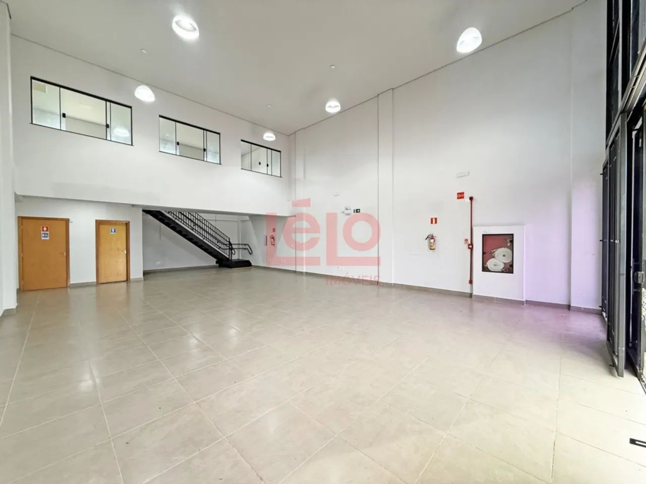 Sala comercial ampla para locação - Loteamento sumaré. - Foto 2