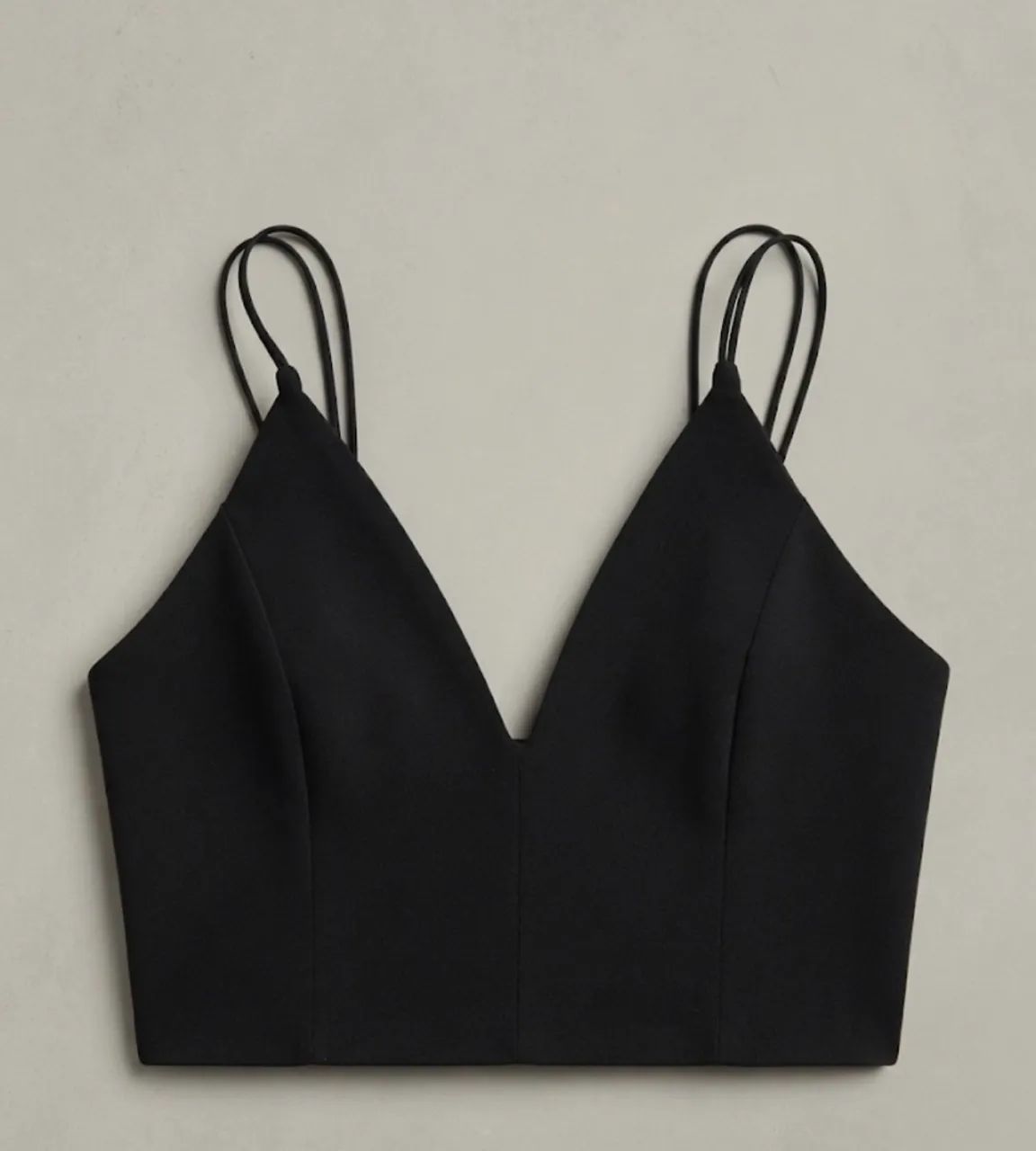 Cropped Preto sem bojo de Alças Duplas com Decote V Profundo