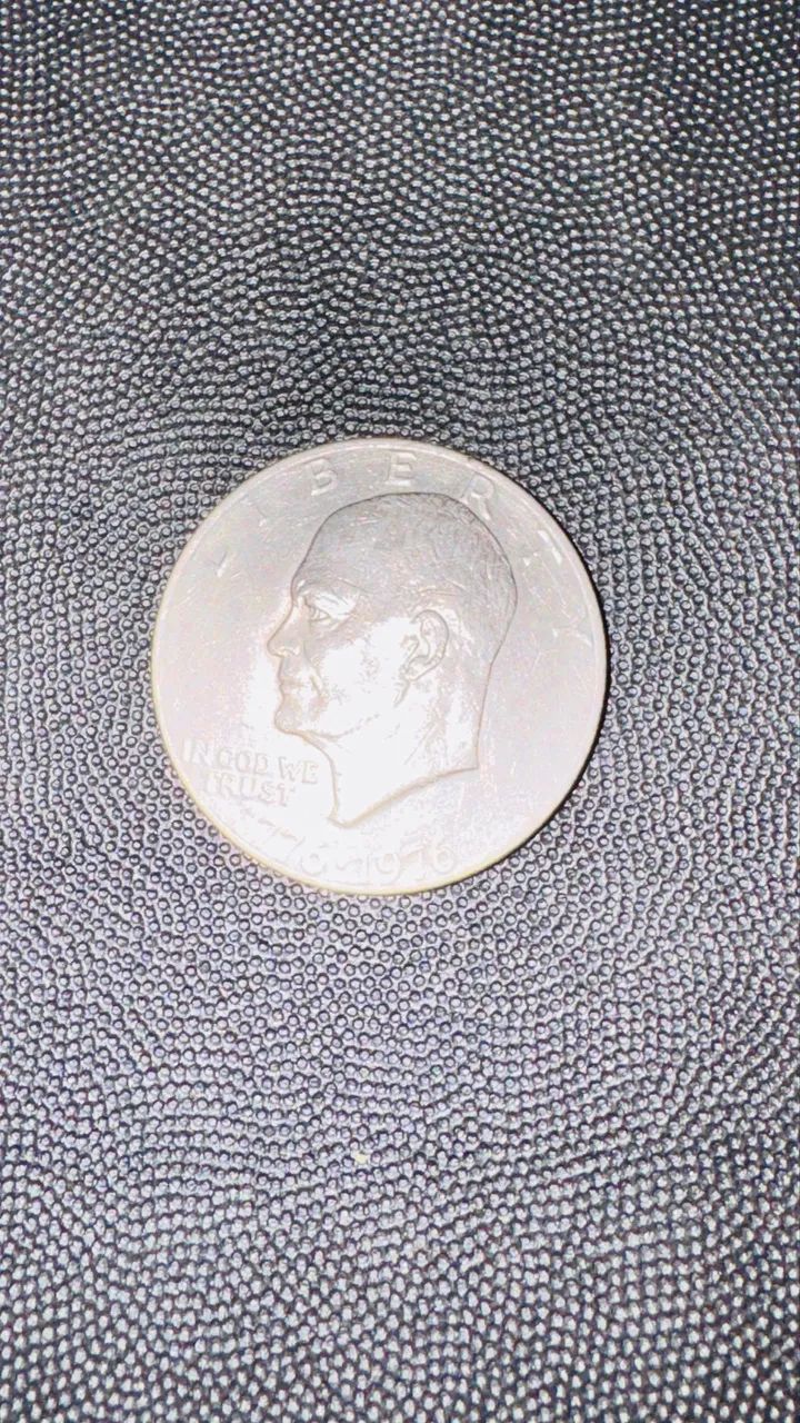 Moeda de 1 dólar. Ano 1976.   4 cm   