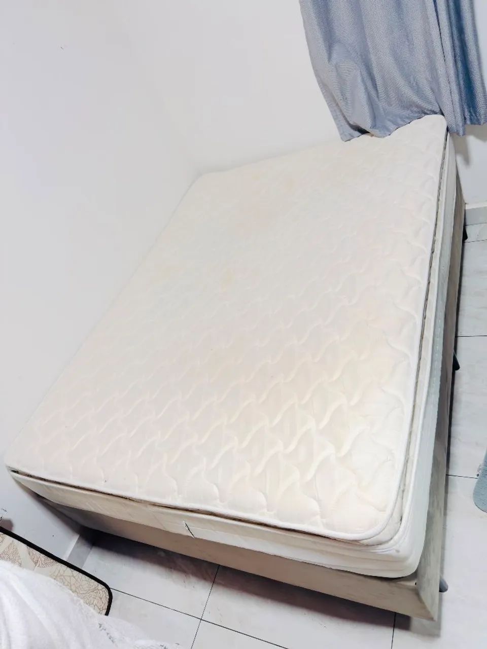 Vendo cama box casal