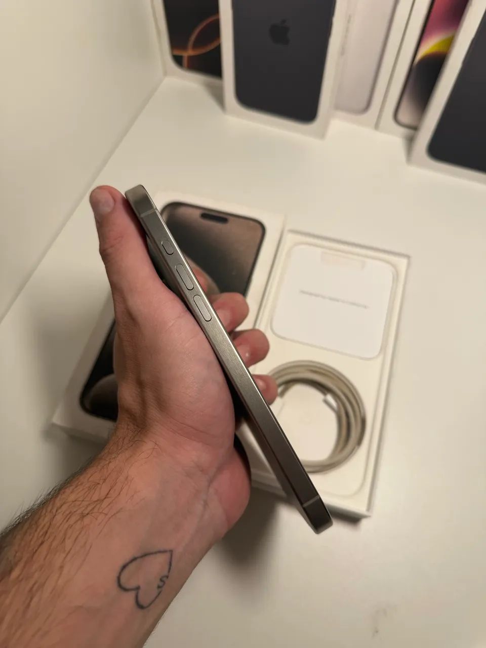 Iphone 15 pro max - Foto 3