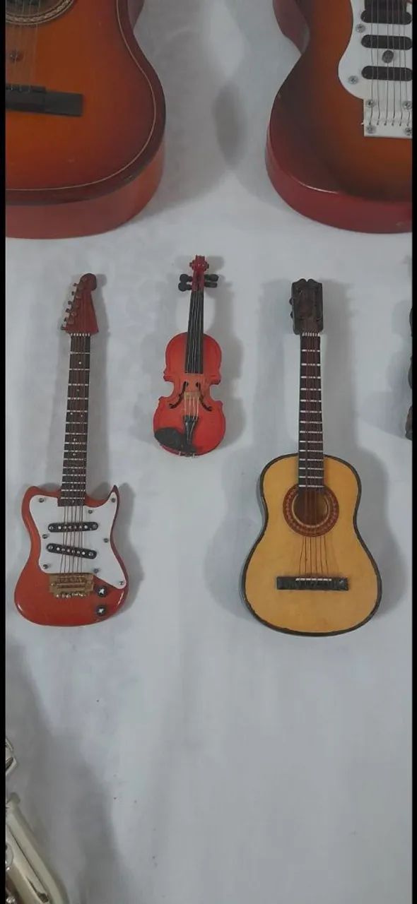 Instrumentos musicais colecionador  - Foto 2