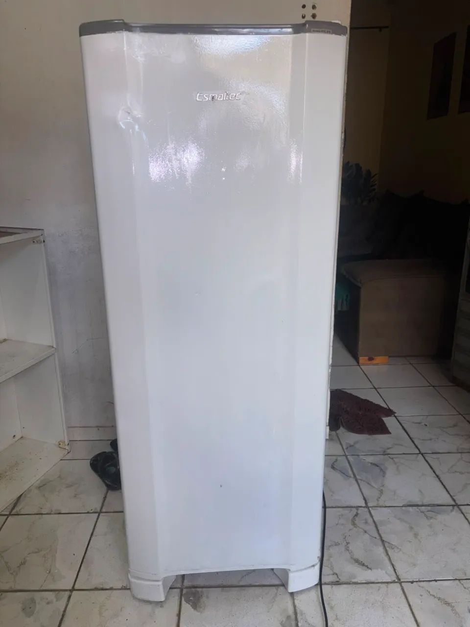 Geladeira esmaltec (frete grátis) - Foto 2