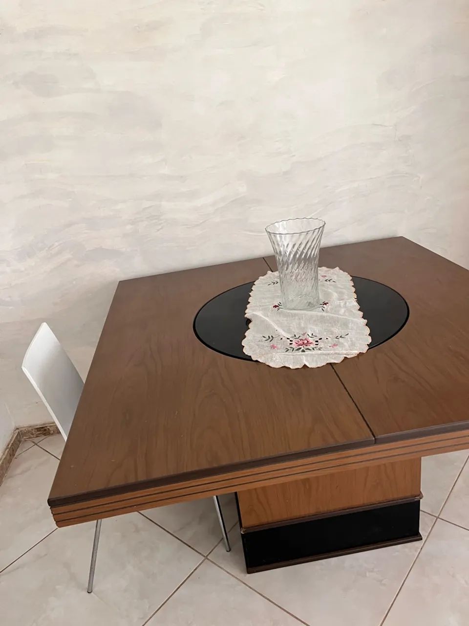 MESA COM TAMPO GIRATÓRIO  - Foto 2