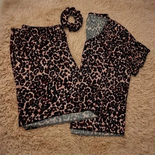 Baby Doll em tecido Suede Canelado Varias estampas + Prendedor de cabelo de brinde - Foto 4