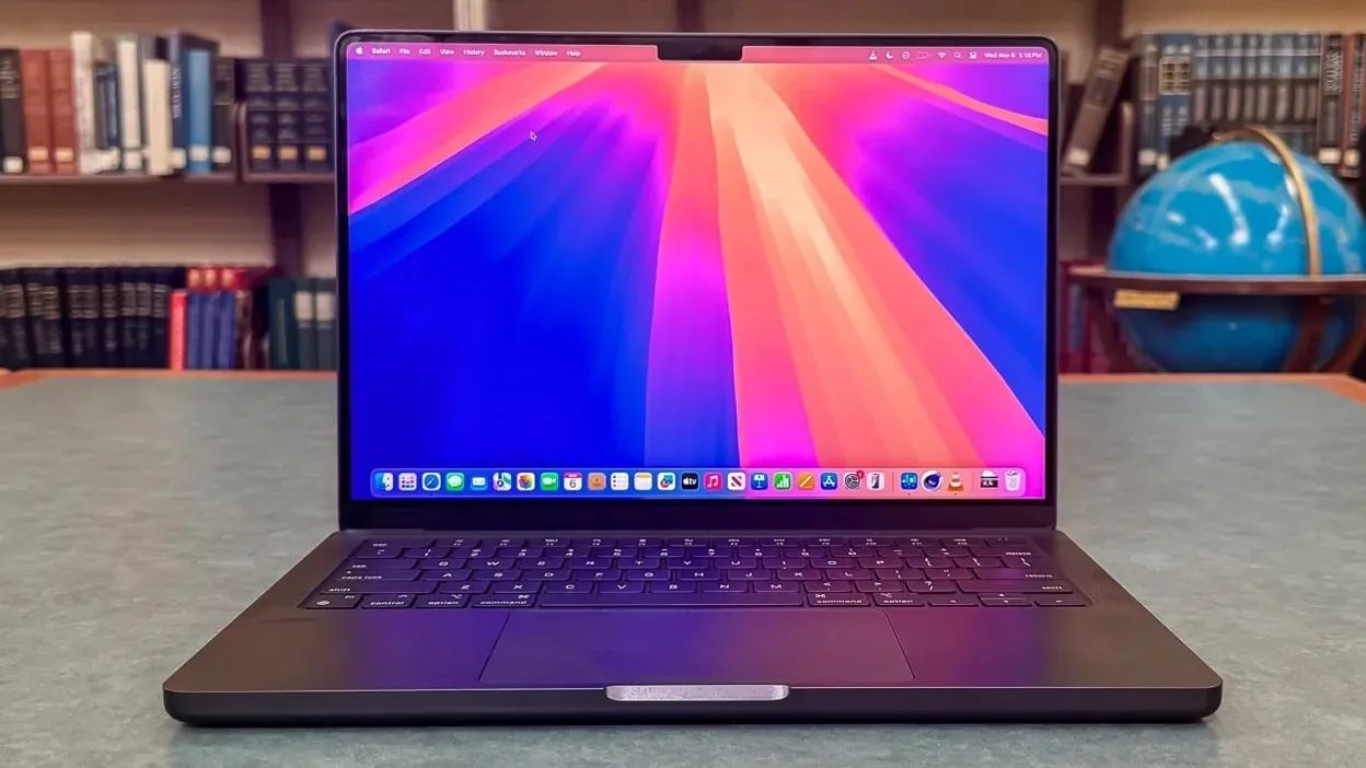 MacBook M4 Pro, 24 GB RAM - NOVÍSSIMO COM GARANTIA APPLE