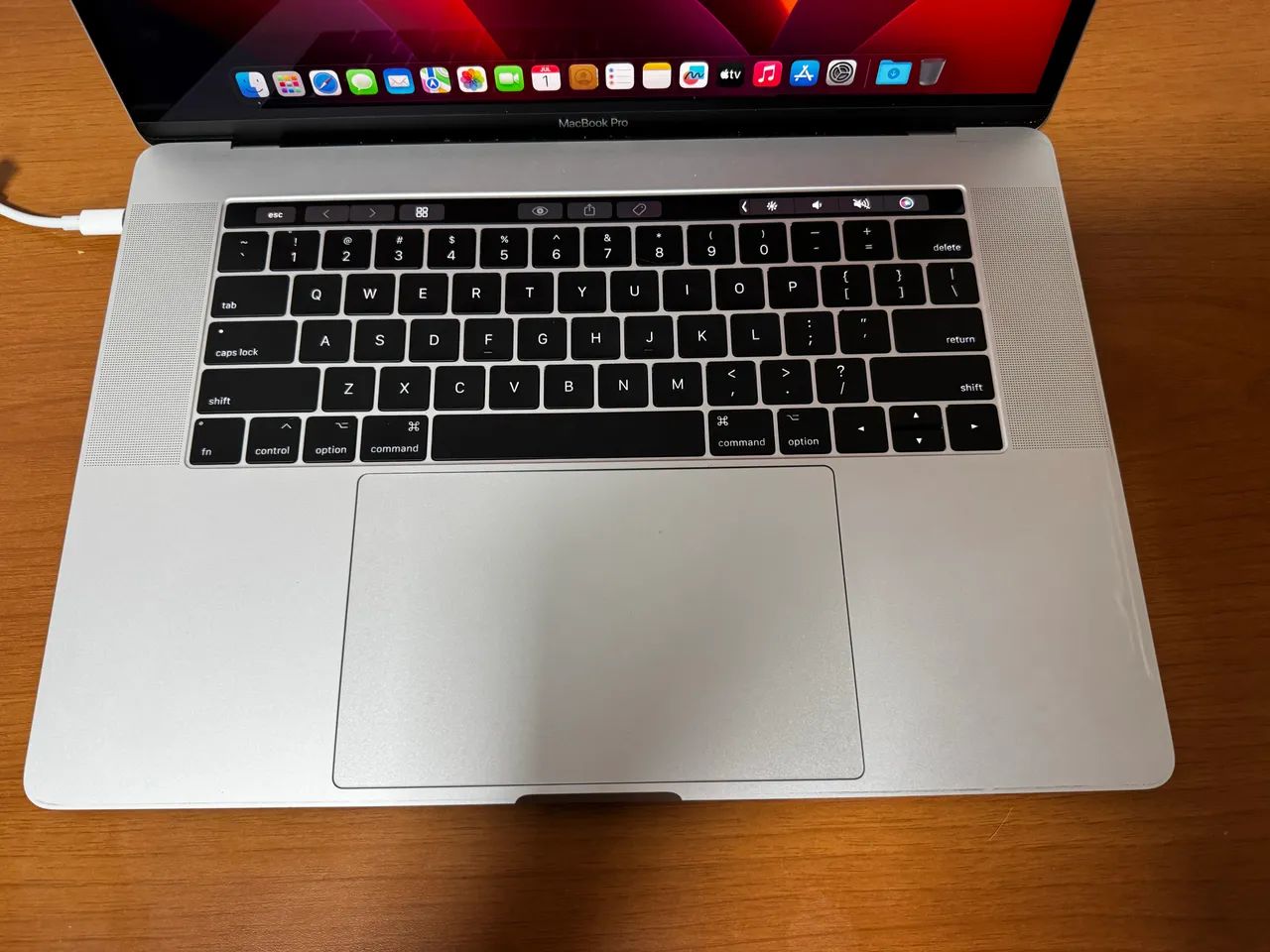 MacBook Pro 2017 Touchbar i7 + 16gb de ram + 256gb SSD  - Foto 4
