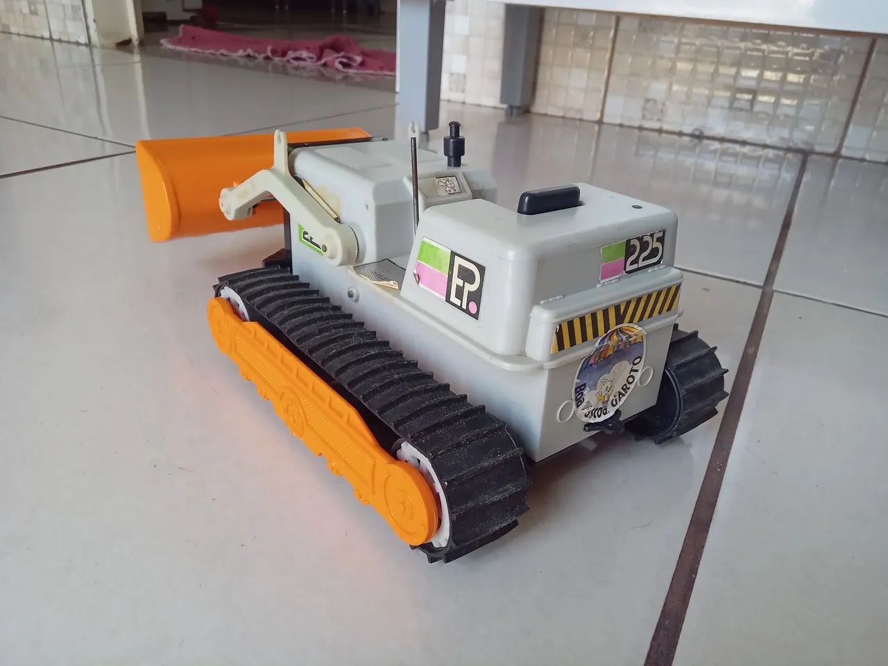 Trator de brinquedo ELKA  - Foto 2
