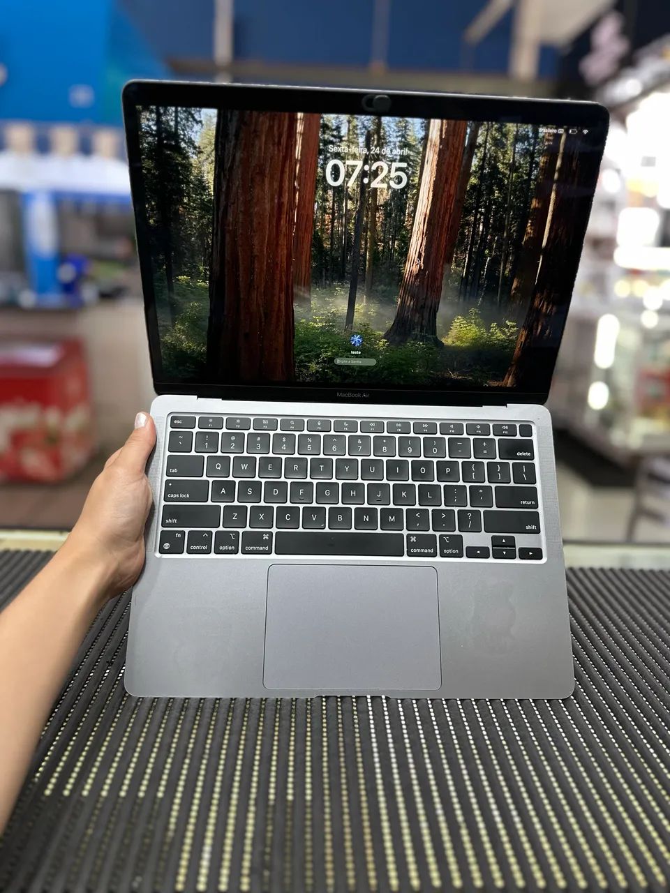 MacBook Air M1 512Gb 8Ram 81% - Garantia - Loja física - Notebooks