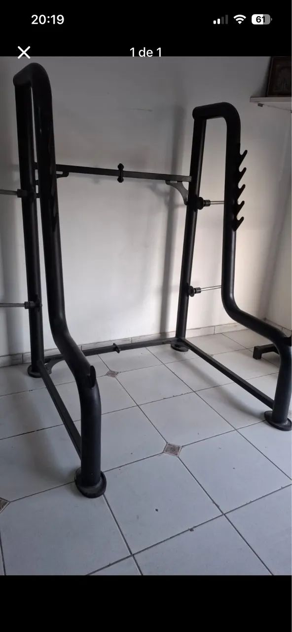 Gaiola de Agachamento Academia