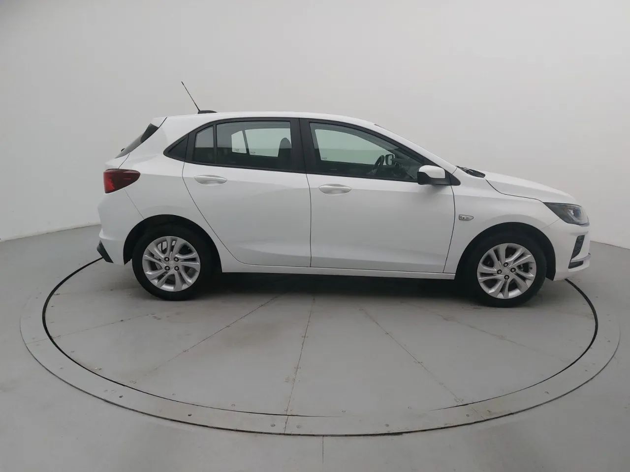 Chevrolet Onix Hatch LTZ 1.0 12V TB Flex Aut. 5P, foto 6 de 18