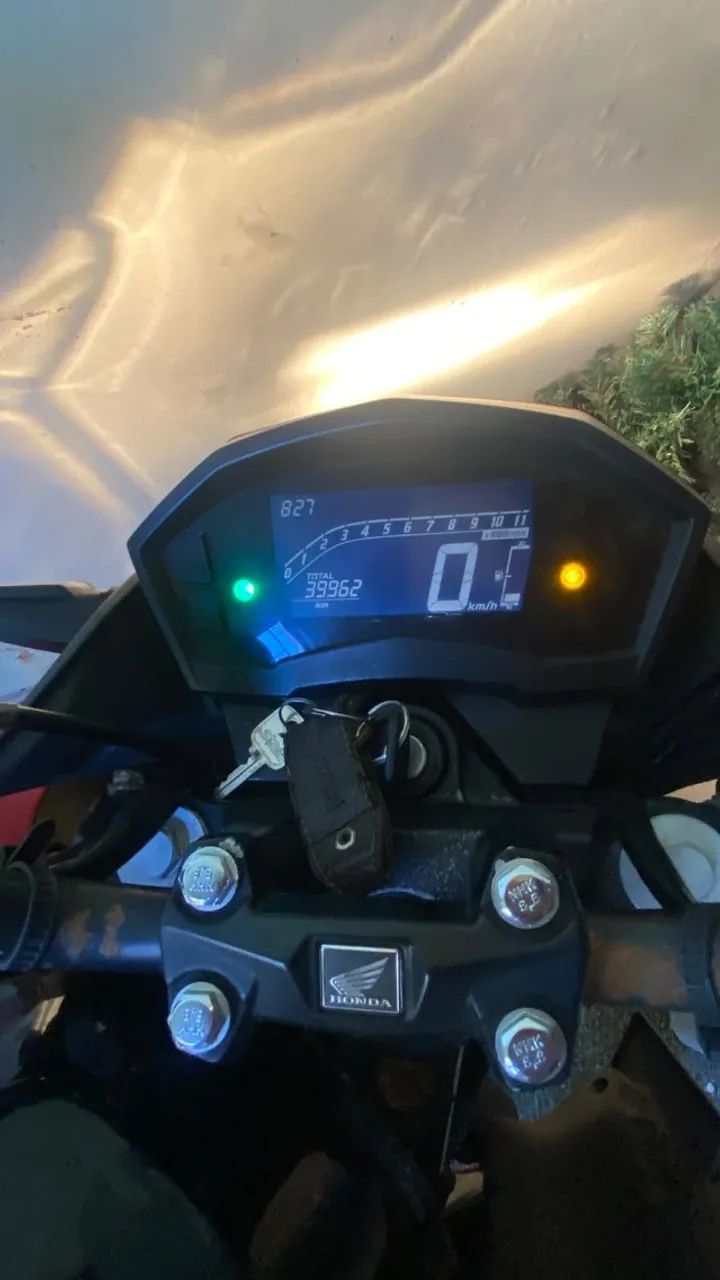 Honda CB TWISTER 250cc - Foto 2