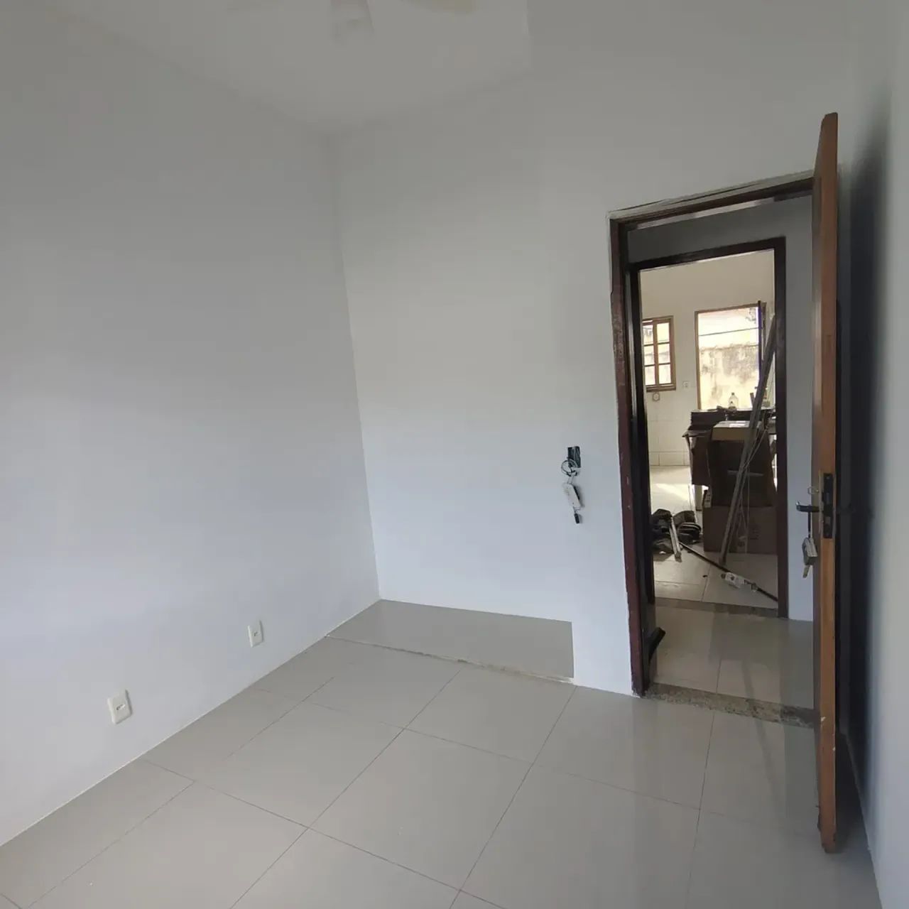 Casa para venda com 180 metros quadrados com 3 quartos - Foto 2