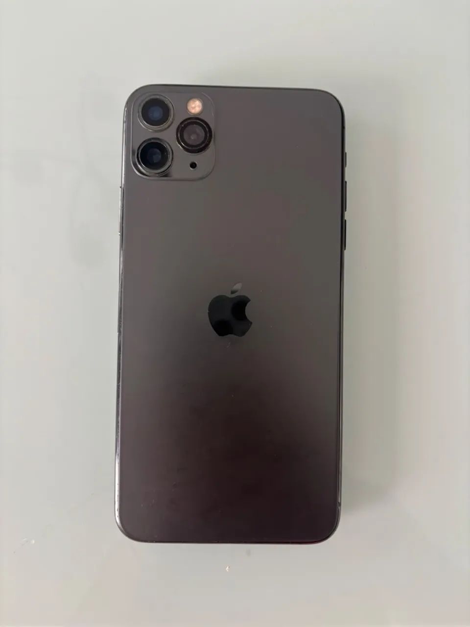 Vende-se IPhone 11 Pro Max 64 - Foto 2