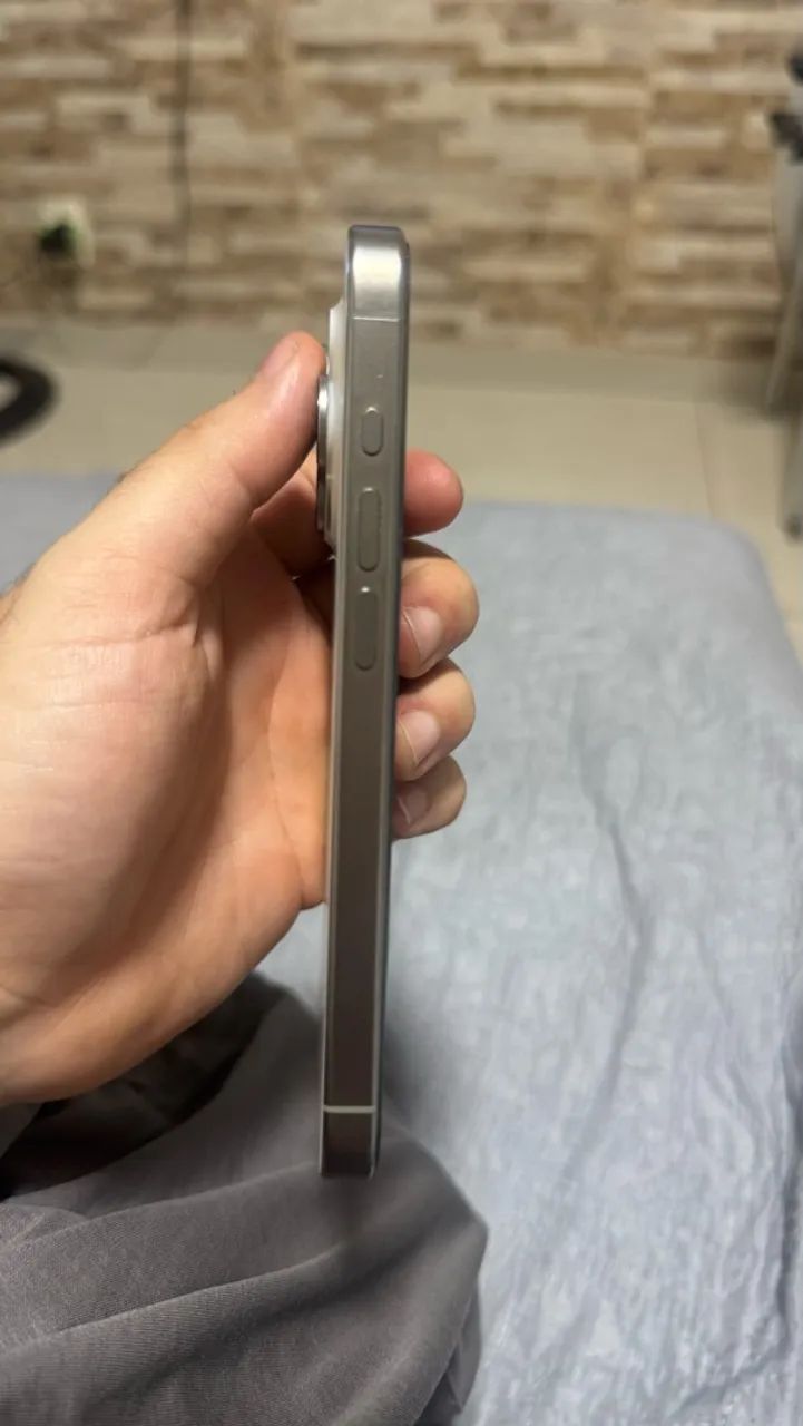IPhone 15 pro seminovo  - Foto 3