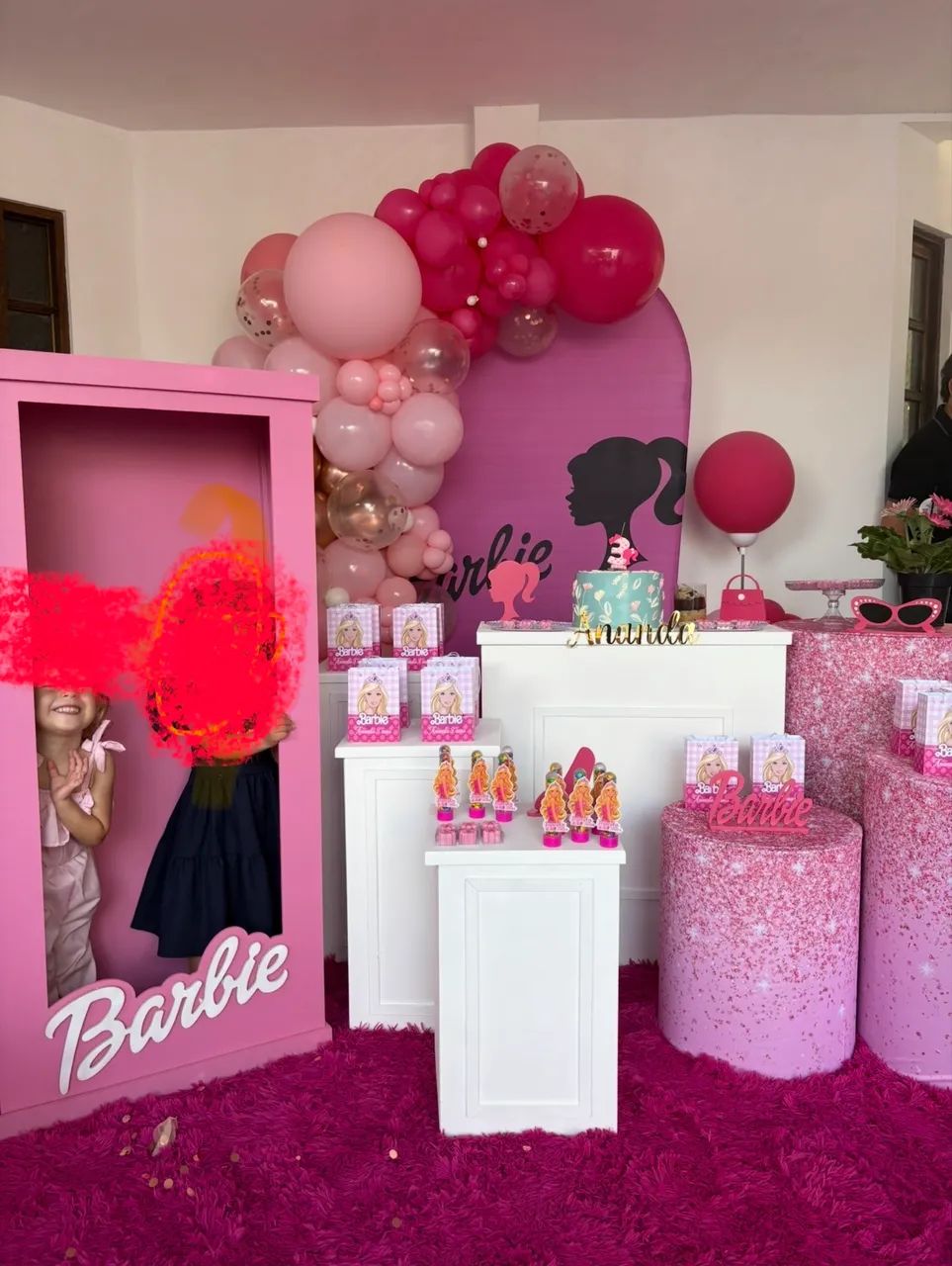 KIT PEGUE E MONTE BARBIE - R$150 ?