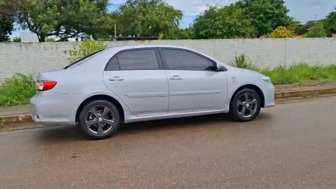 Toyota Corolla GLI 2.0 16V Flex Aut. 2022 - Foto 3