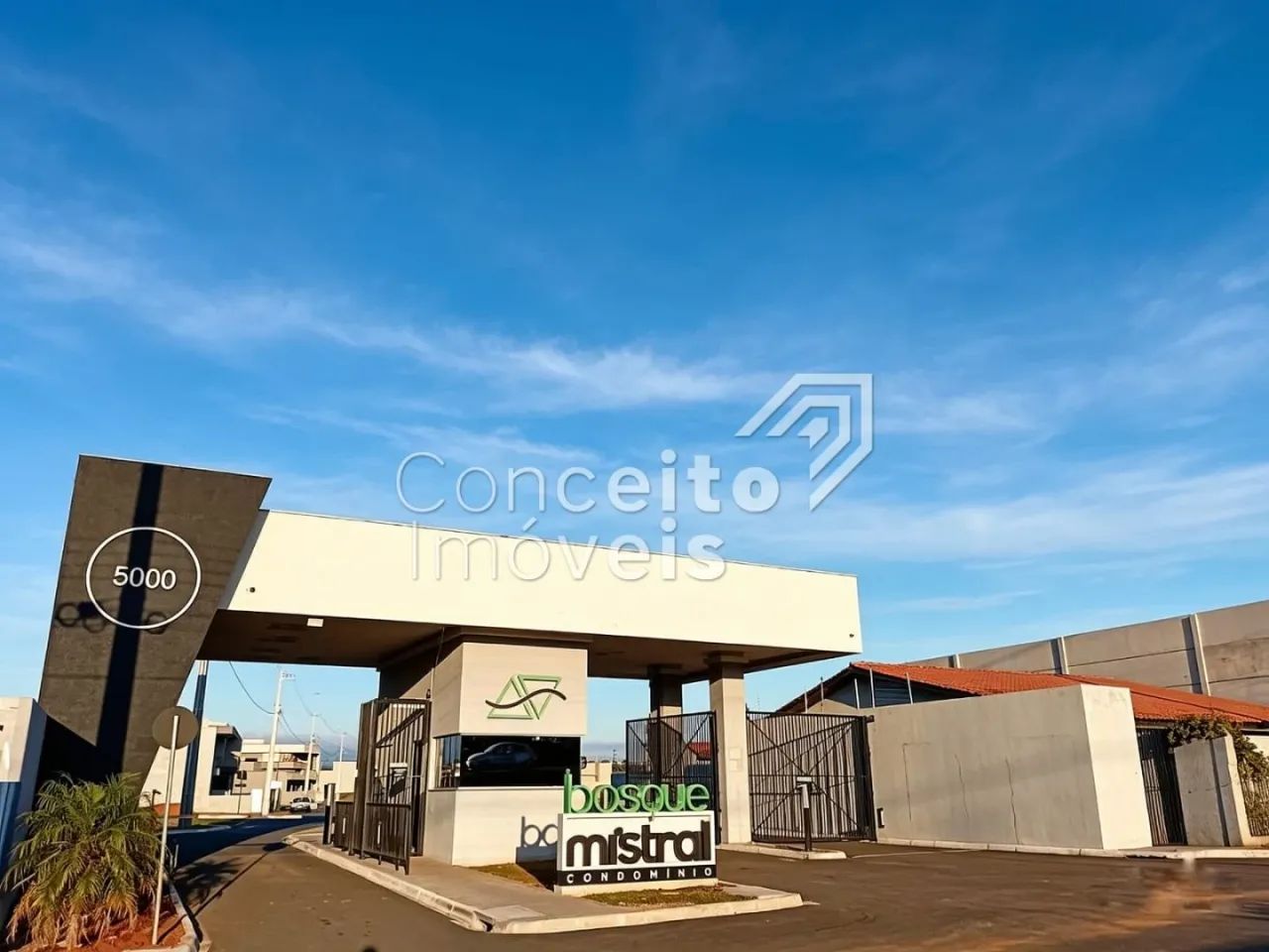 Condomínio Bosque Mistral - Terreno com 200 m²