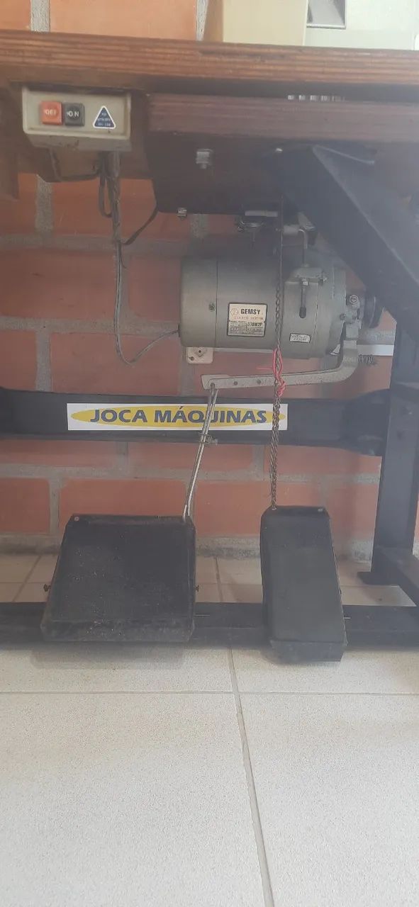 Máquina de costura  - Foto 4
