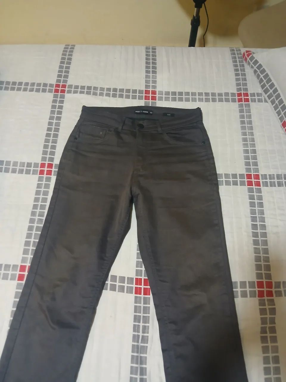 Calça slim tam 40 veste 38  - Foto 5