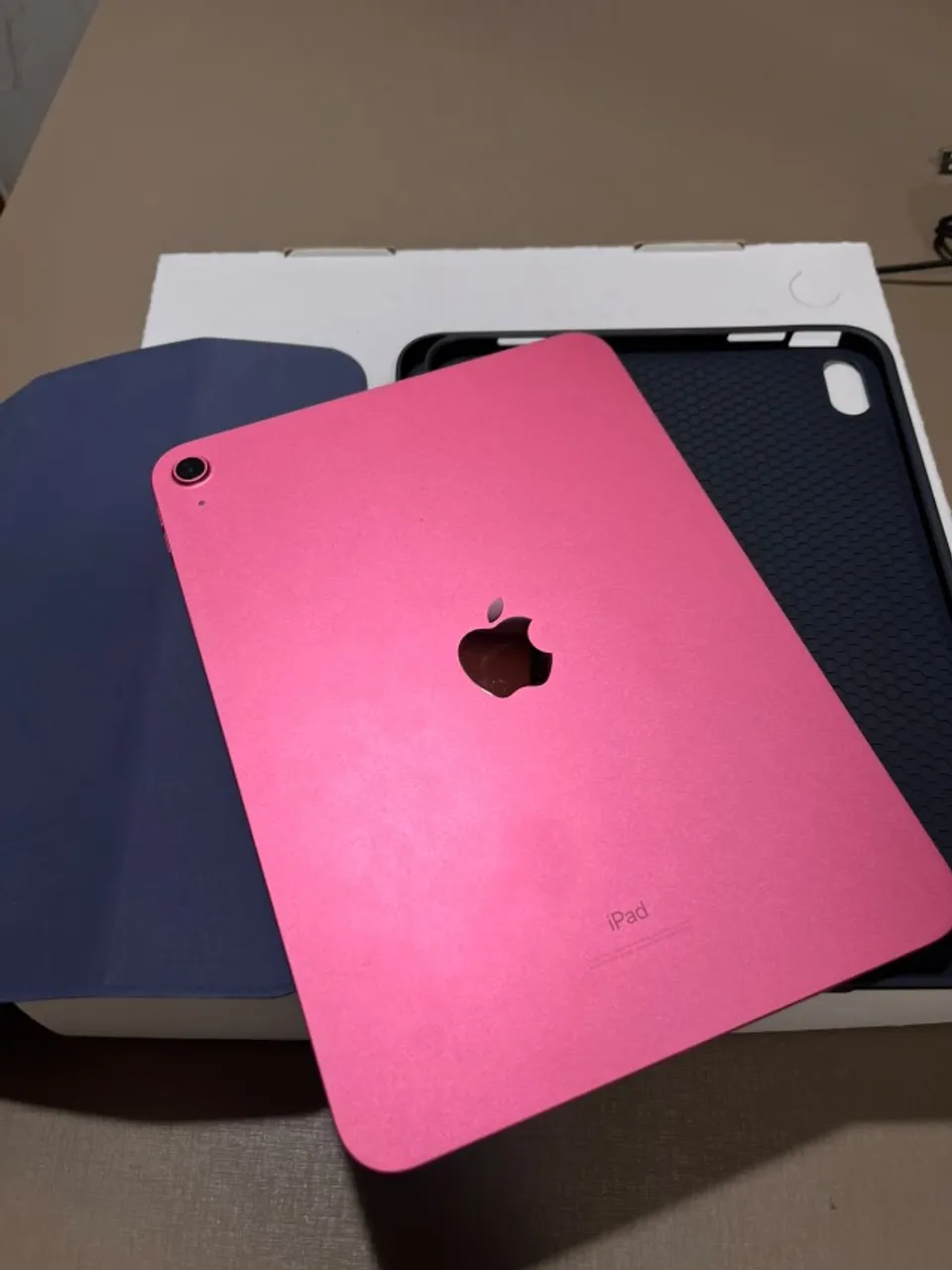 Apple iPad 11 - A16 Wi-Fi - 128GB - Rosa - MD4E4LL/A - Produto