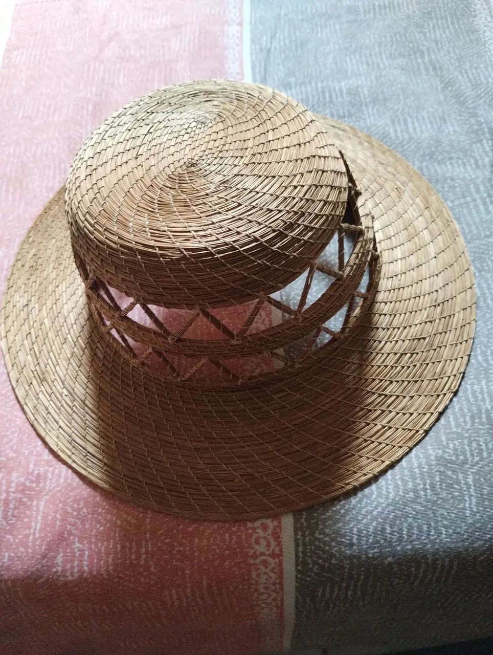 Um chapéu ? de capim dourado - Foto 5