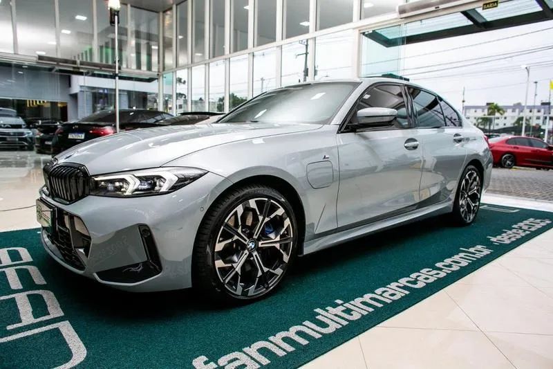 BMW 330E 330e M Sport 2.0 Turbo Aut. (Híbrido) 2026