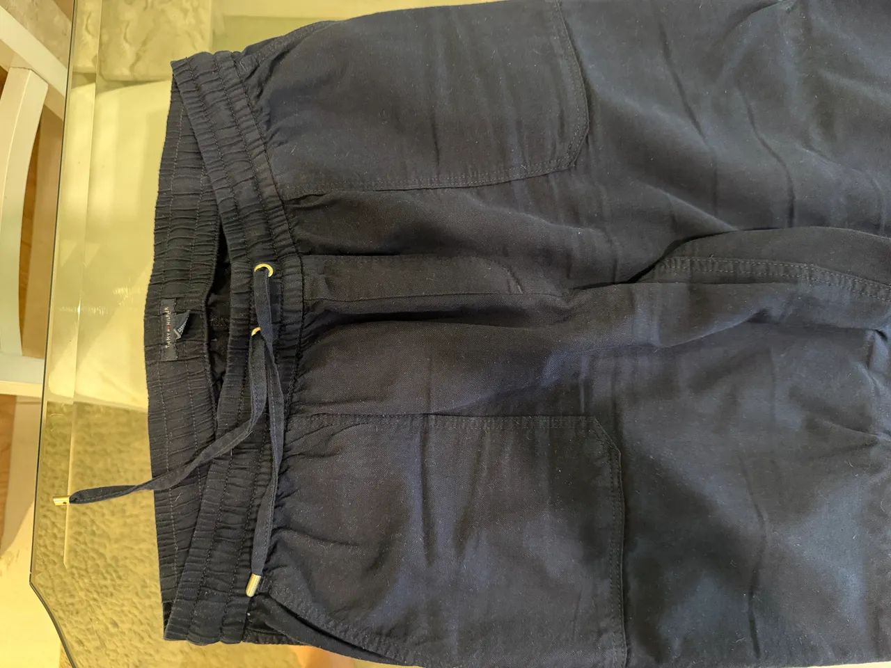 Vendo calça tommy Hilfiger original azul marinho  - Foto 2