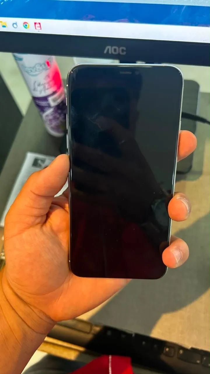 IPHONE 11 PRO MAX - Foto 2