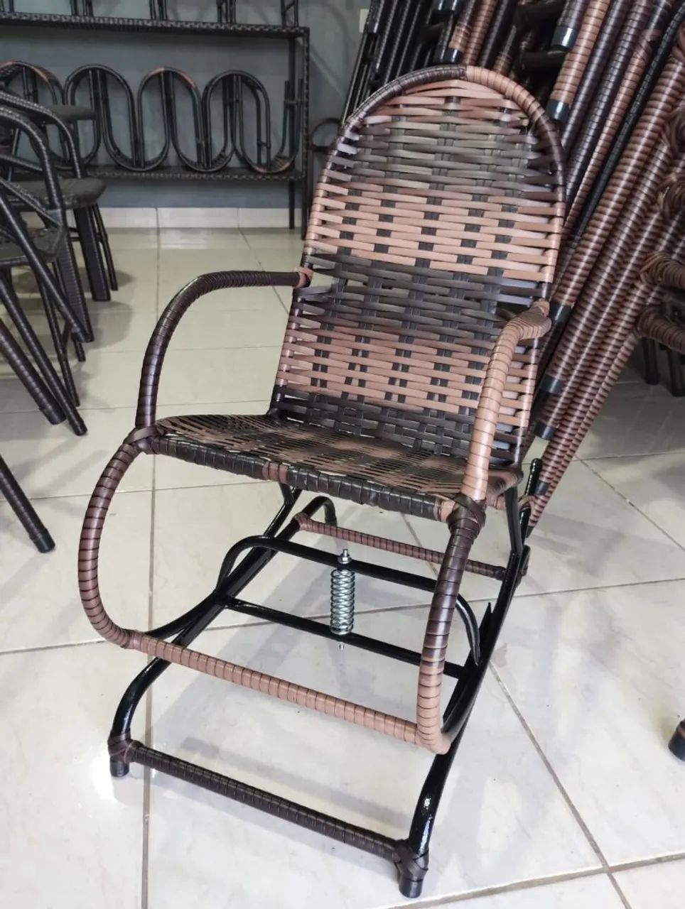 Cadeira de Balanço Infantil Nova - 179,99 unid.