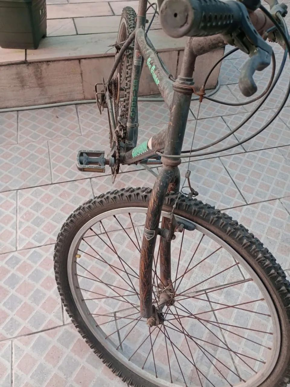 Bicicleta aro 26 com marchas - Foto 3