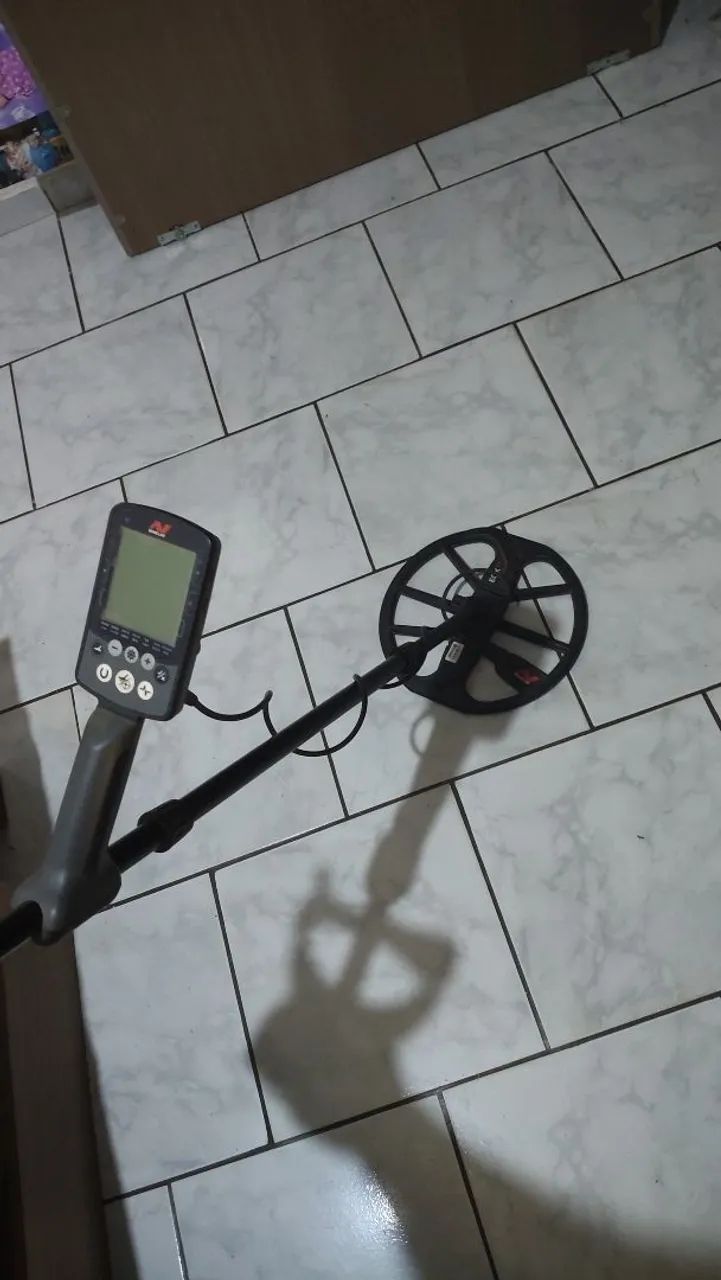 Detector de metal minelab  - Foto 3