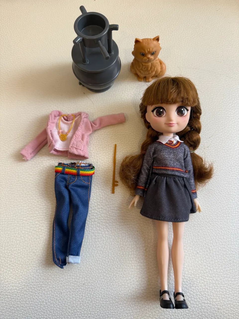 Boneca Harry Potter Wizarding World Hermione Granger - Completa