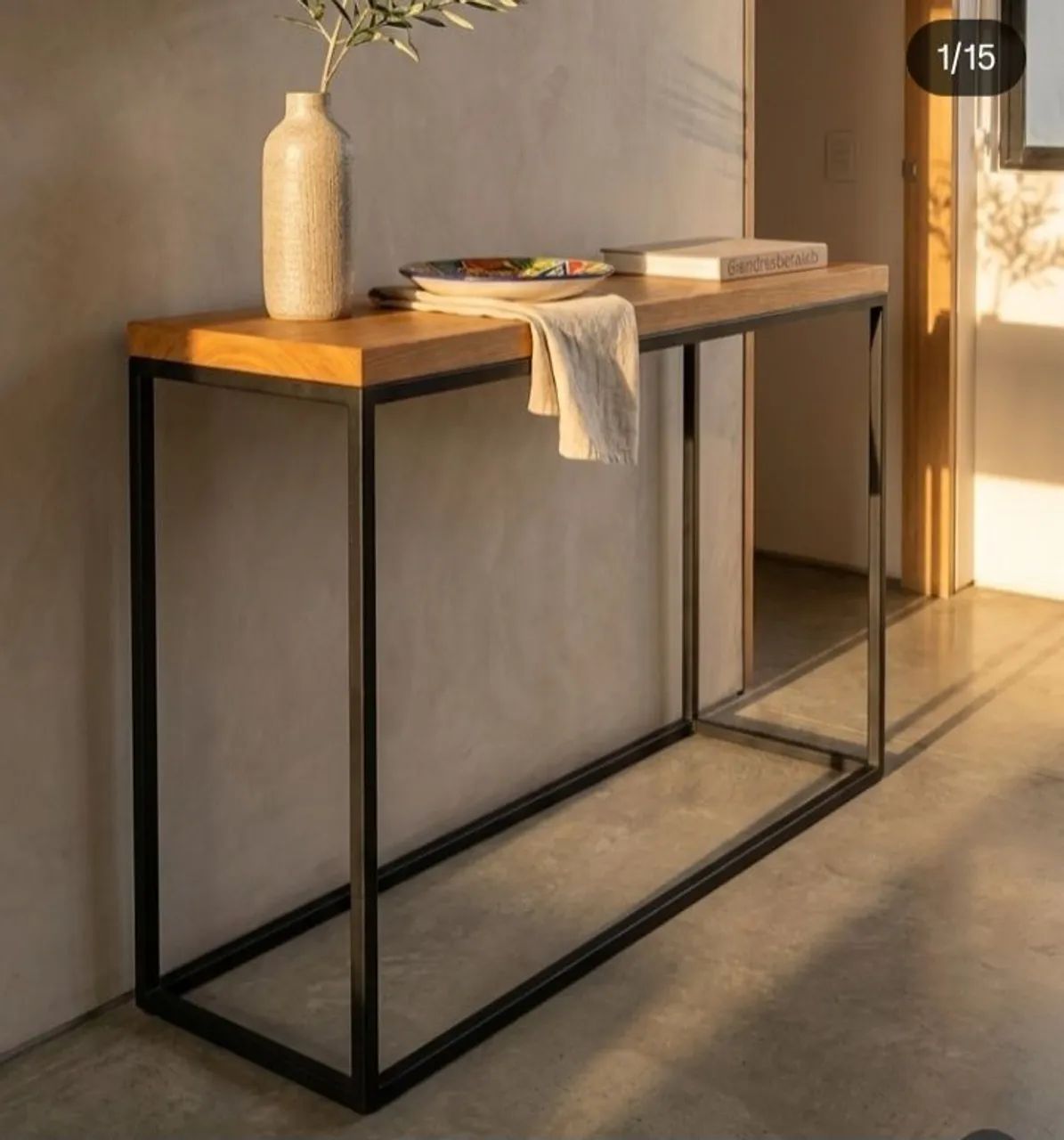 Mesa com bancos