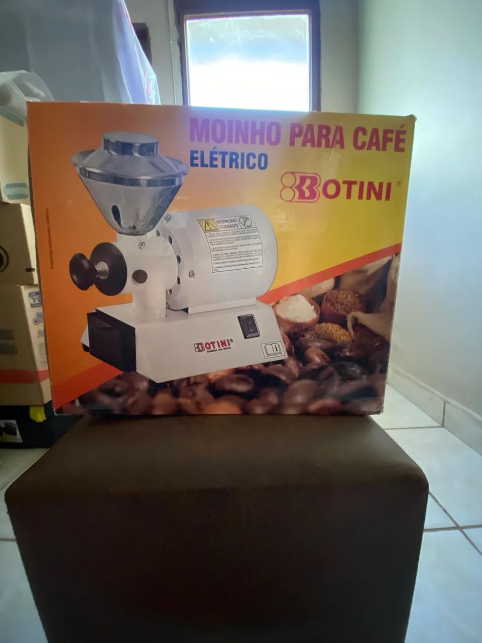 Moinho Elétrico para Café Botini 