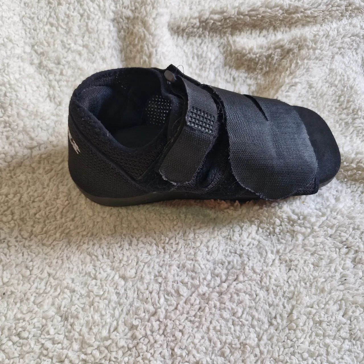 Sapato salvapé bilateral