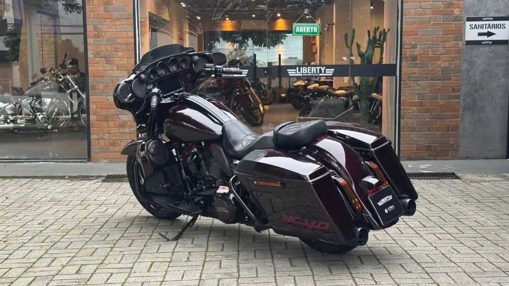 CVO STREET GLIDE FLHXSE - Foto 3