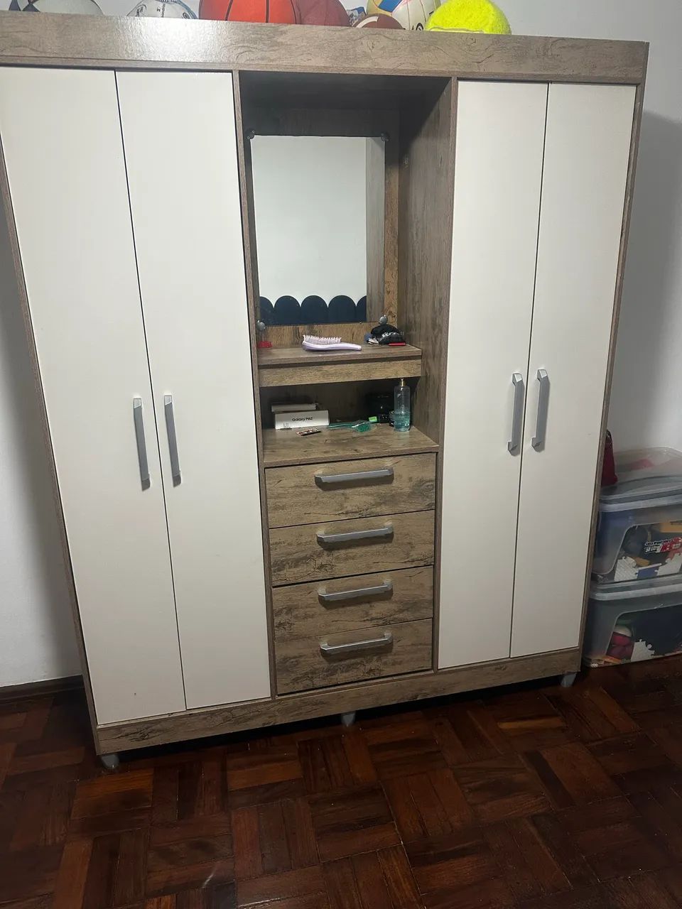 Guarda roupas 