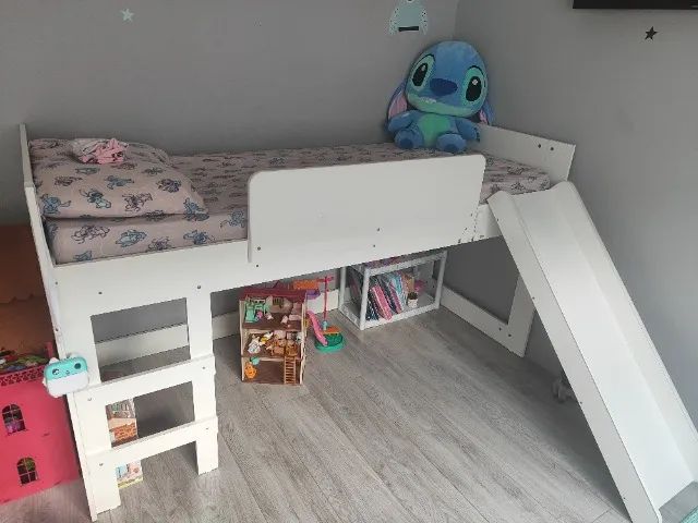 Cama solteiro com escorregador 