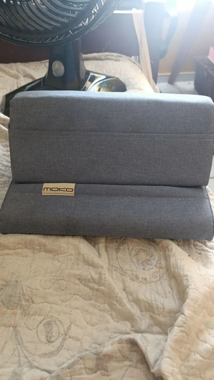 Suporte de tablet/celular para cama e sofá 