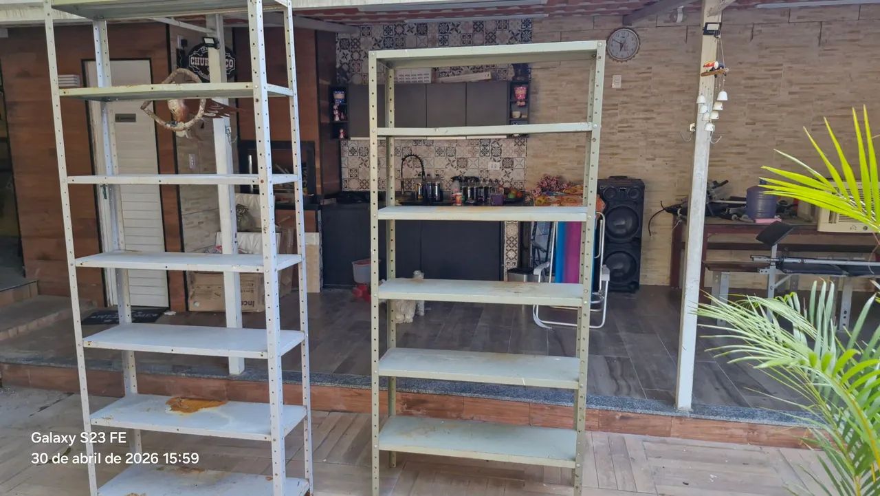 Prateleira de ferro 