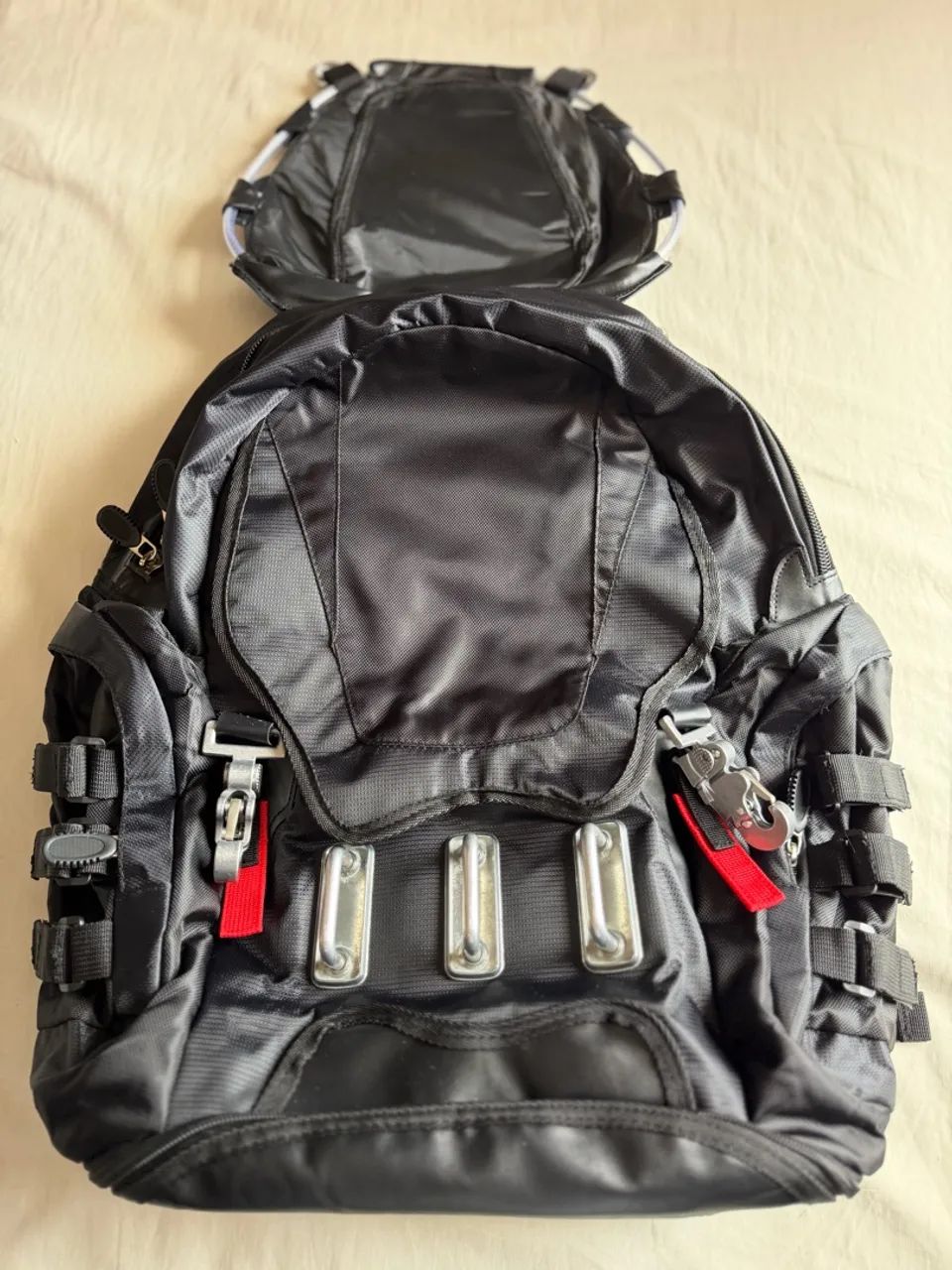OAKLEY MOCHILA - Foto 2