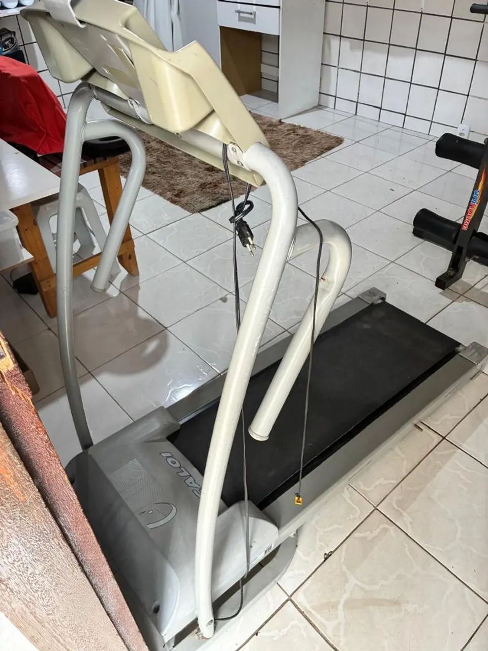 Esteira ergométrica Caloi 20. - Foto 2