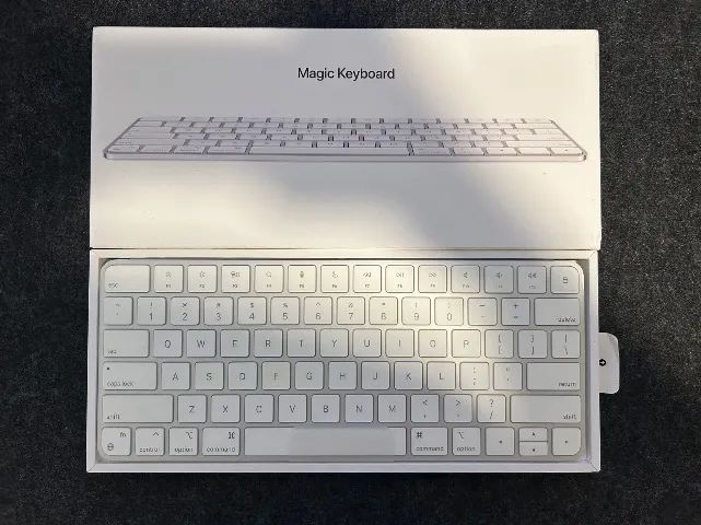 Magic Keyboard (USB-C) - Inglês (EUA) - Seminovo