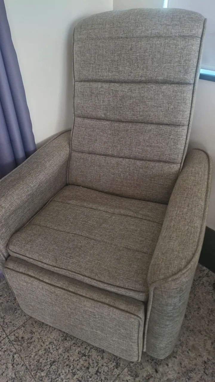 Polrrona reclinável  - Foto 2