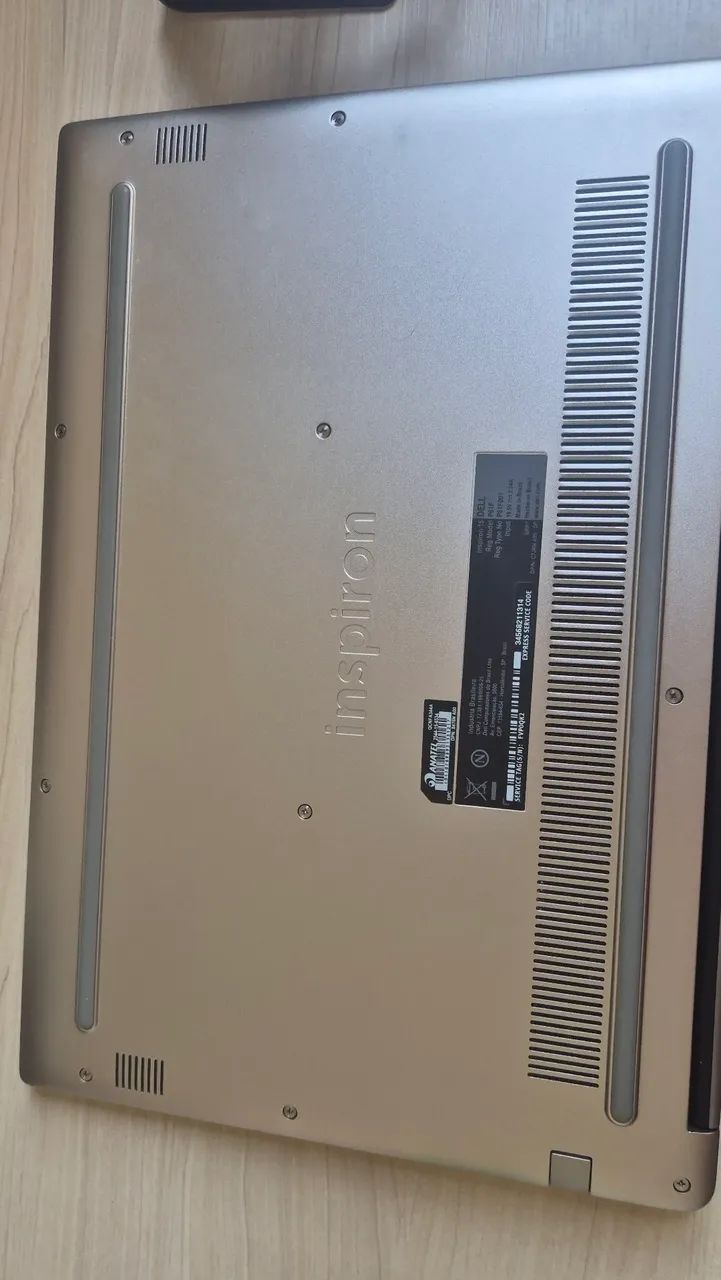 Notebook Dell i5, 4GB RAM, SSD de 1 TB  - Foto 3